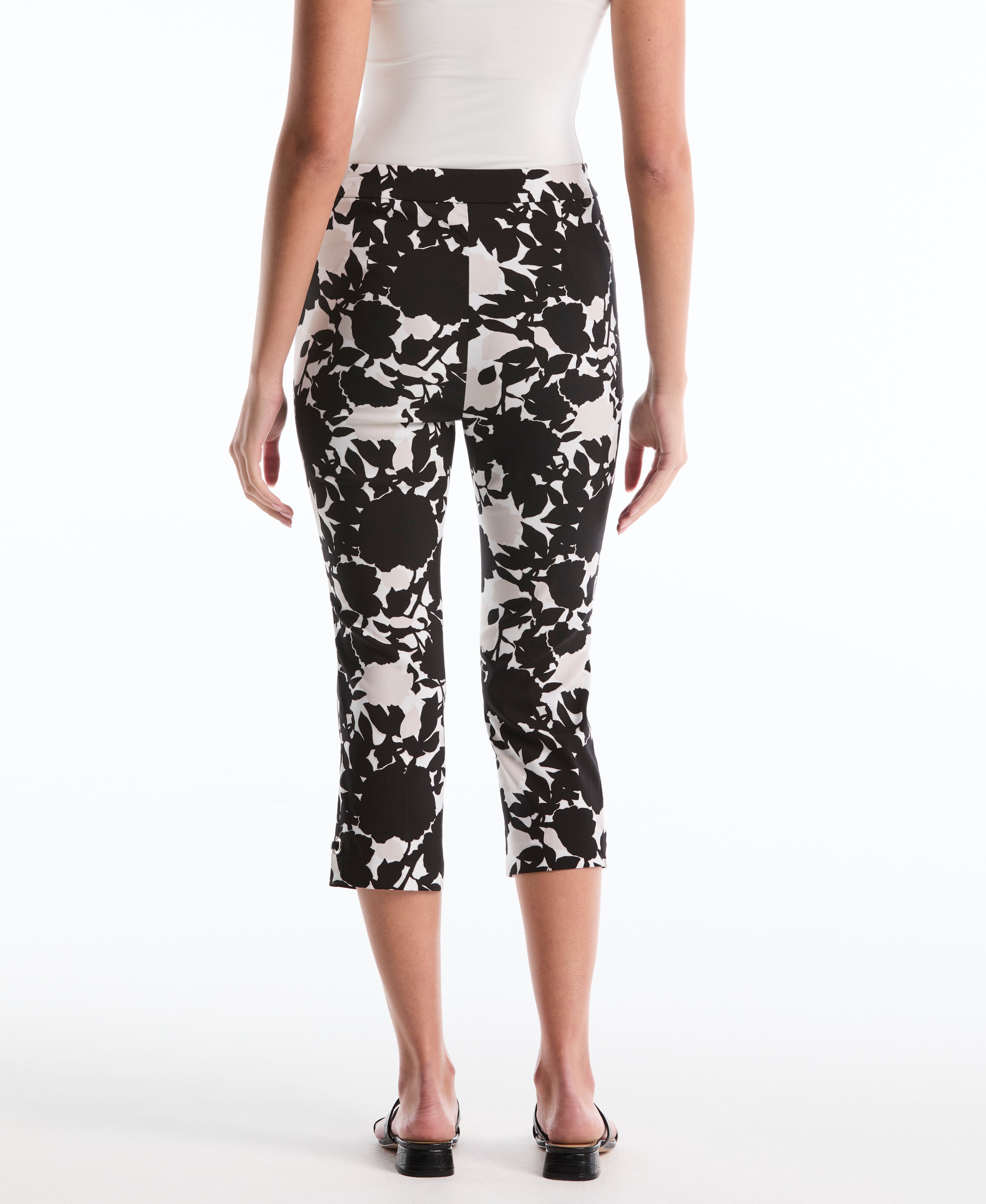Floral Print Capri With Riveted Vent